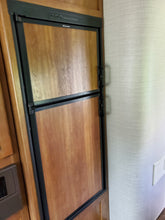 Load image into Gallery viewer, 2017 Keystone RV Springdale SM2020QB