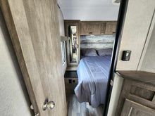 Load image into Gallery viewer, 2020 Forest River RV Vibe 26BH