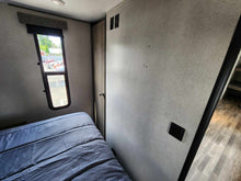 Load image into Gallery viewer, 2020 Forest River RV Vibe 26BH