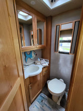 Load image into Gallery viewer, 2021 Tiffin Allegro