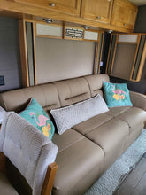 Load image into Gallery viewer, 2021 Tiffin Allegro