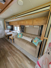 Load image into Gallery viewer, 2021 Tiffin Allegro