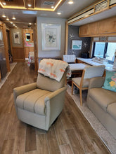 Load image into Gallery viewer, 2021 Tiffin Allegro