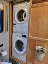 Load image into Gallery viewer, 2021 Tiffin Allegro