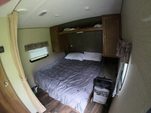 Load image into Gallery viewer, 2017 Keystone RV Springdale SM2020QB