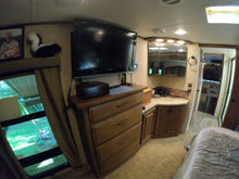 Load image into Gallery viewer, 2012 Heartland Landmark San Antonio