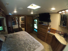 Load image into Gallery viewer, 2012 Heartland Landmark San Antonio