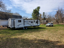 Load image into Gallery viewer, 2017 Forest River Salem 31KQBTS