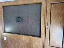 Load image into Gallery viewer, 2017 Forest River Salem 31KQBTS