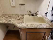 Load image into Gallery viewer, 2017 Forest River Salem 31KQBTS