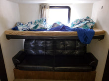 Load image into Gallery viewer, 2017 Forest River Salem 31KQBTS