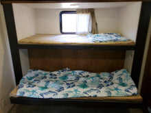 Load image into Gallery viewer, 2017 Forest River Salem 31KQBTS