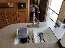 Load image into Gallery viewer, 2017 Forest River Salem 31KQBTS