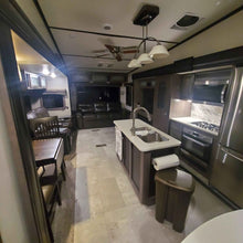 Load image into Gallery viewer, 2019 Crossroads Cruiser 3391RL