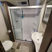 Load image into Gallery viewer, 2019 Crossroads Cruiser 3391RL