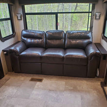 Load image into Gallery viewer, 2019 Crossroads Cruiser 3391RL