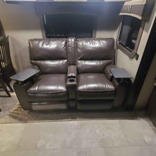 Load image into Gallery viewer, 2019 Crossroads Cruiser 3391RL