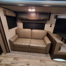 Load image into Gallery viewer, 2019 Springdale 272FWRE