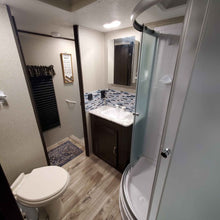 Load image into Gallery viewer, 2019 Springdale 272FWRE