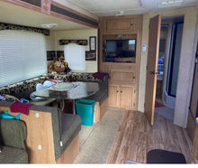 Load image into Gallery viewer, 2013 Layton Skyline  Skycat 259B