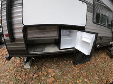 Load image into Gallery viewer, 2020 Forest River RV Salem FSX 179DBK
